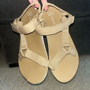 Time and Tru sandals